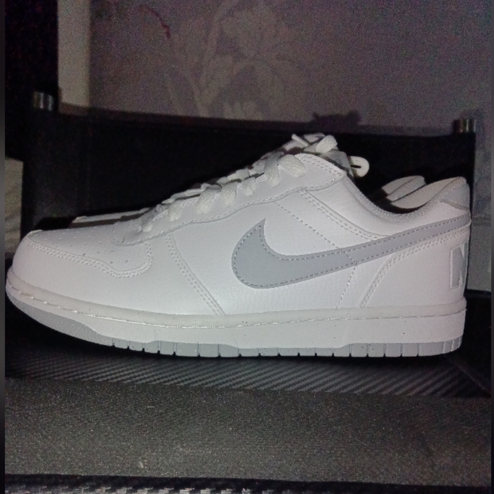 Nike Classic White and Gray Sneakers